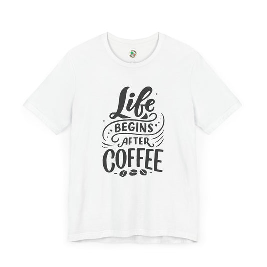 Camiseta La vida comienza con café (colores claros)