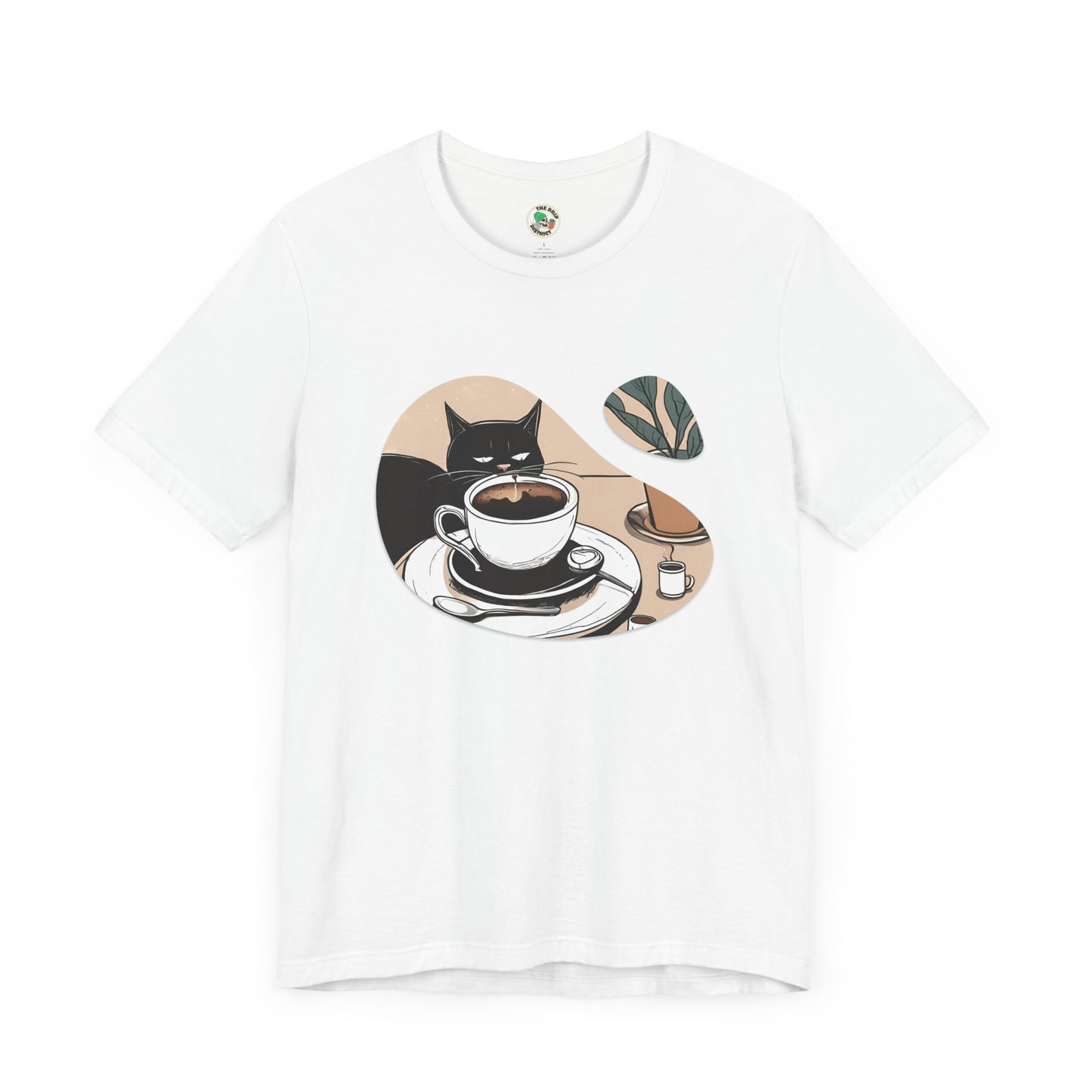 Camiseta con gato curioso y café