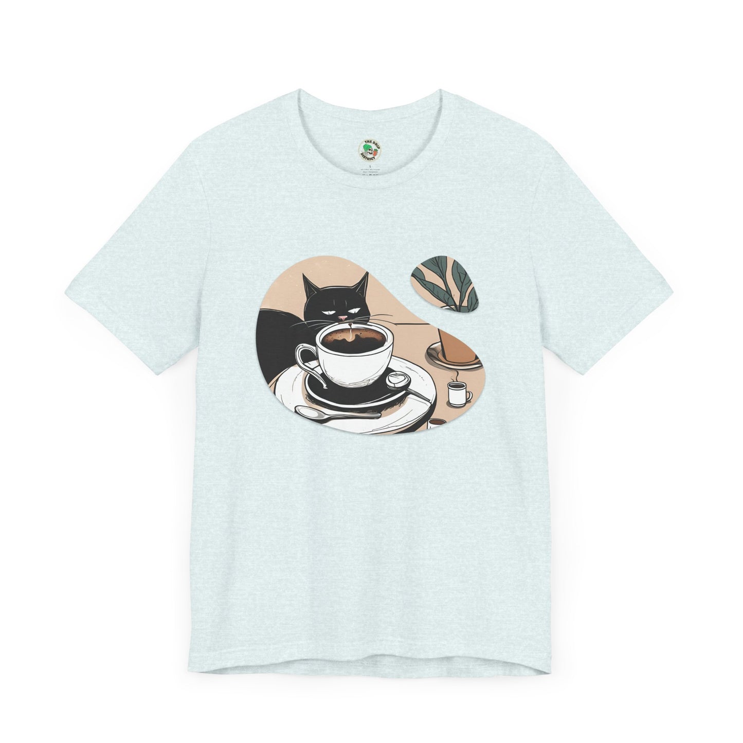 Camiseta con gato curioso y café