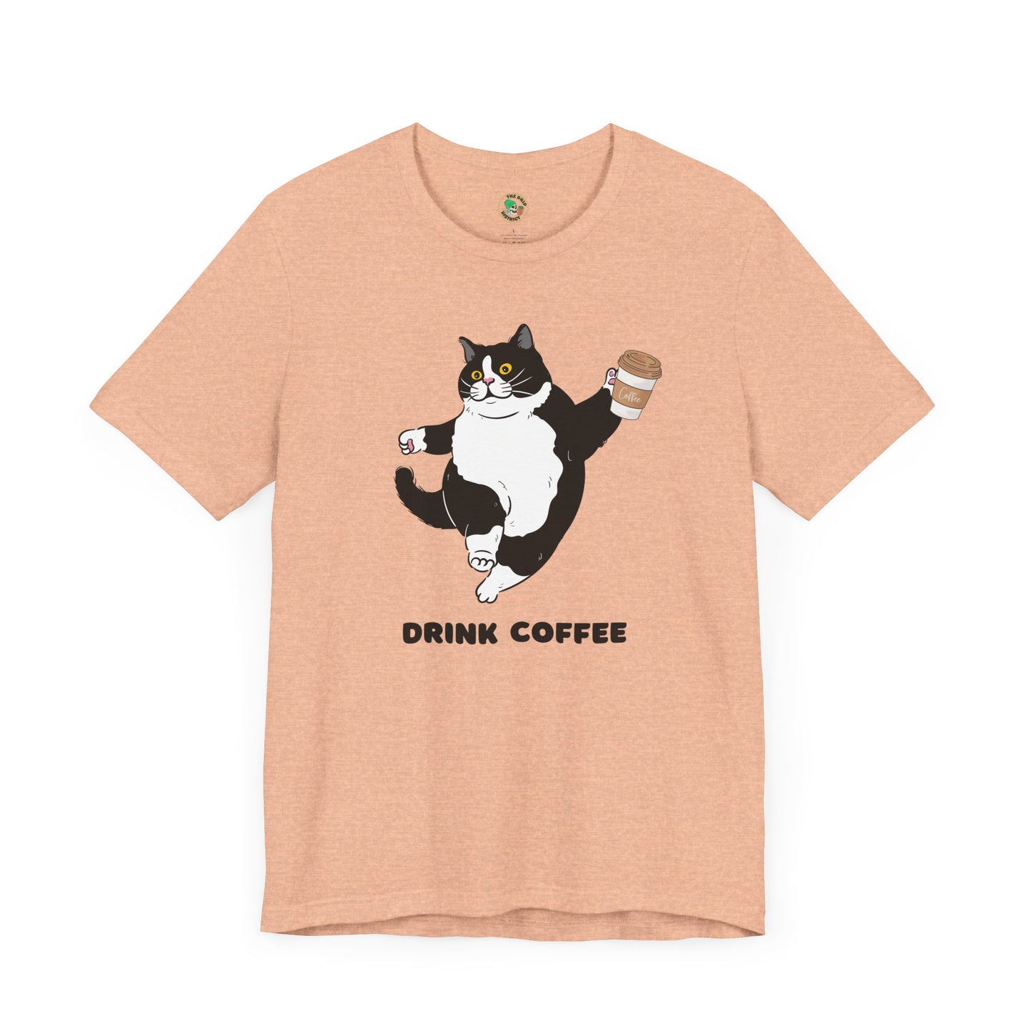 Camiseta con gato bailando bebiendo café